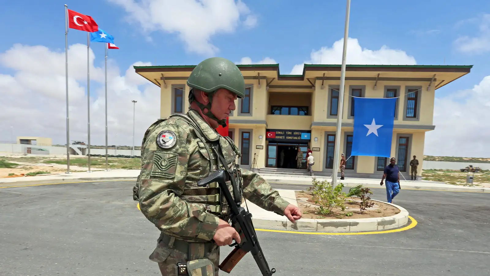 Türkiye deploys military to Somalia for years to combat terrorism