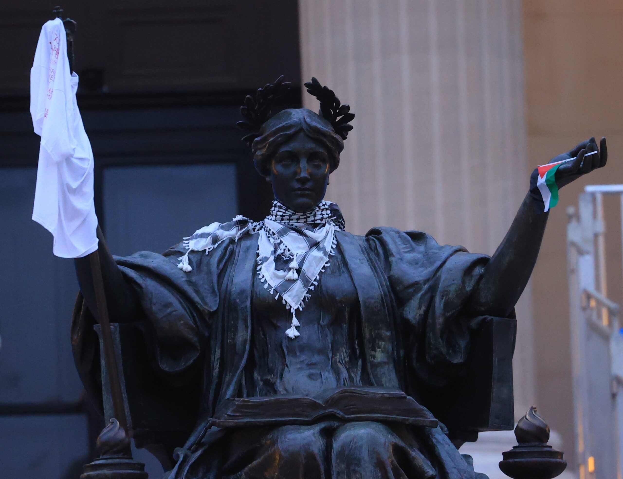 Columbia University head resigns due to Gaza protest on campus