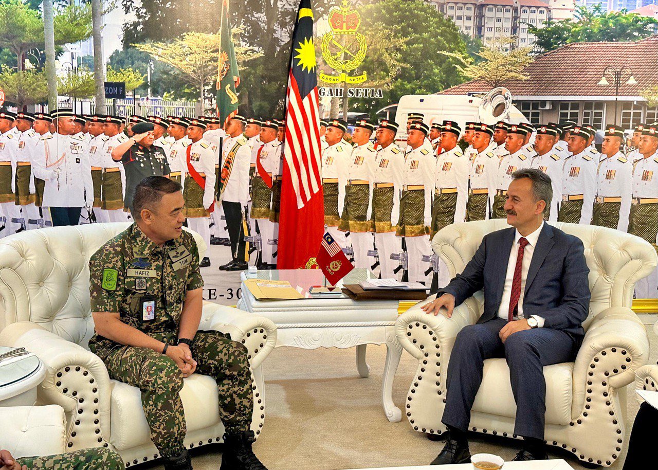 Türkiye's defense chief visits Malaysia to discuss defense cooperation