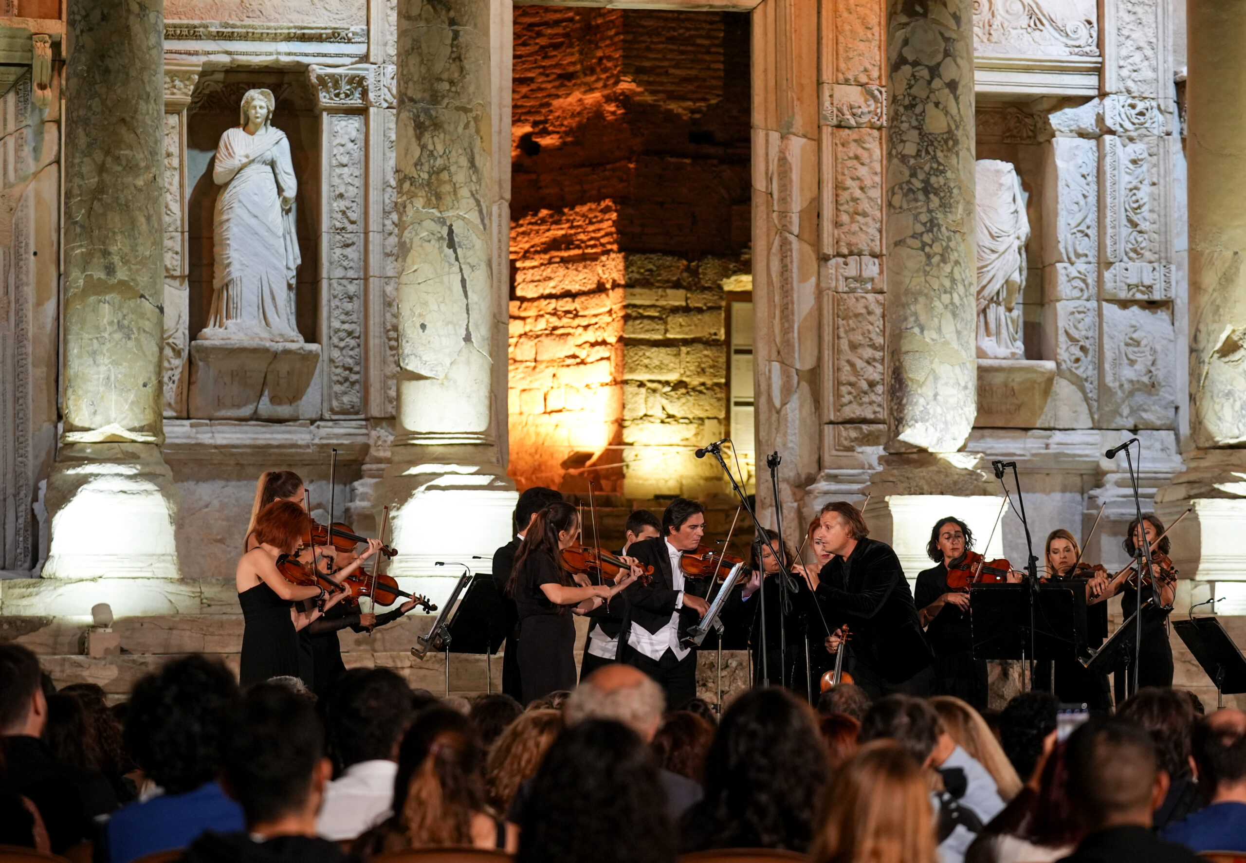 First night museum concert held at Türkiye's Ephesus with Vivaldi